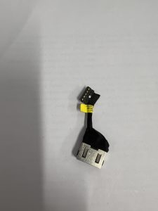 Lenovo V130-15IKB V330-15 maitinimo lizdas su laidu 450.0DB01.0001