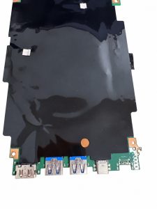 Medion S15447 pagrindinė plokštė – baltame fone Medion S15447 pagrindinė plokštė baltame fone