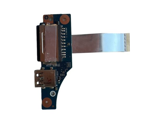 Dell Inspiron 7566 USB jungties plokštė D991P su šleifu – baltame fone Dell Inspiron 7566 USB jungties plokštė D991P su šleifu baltame fone