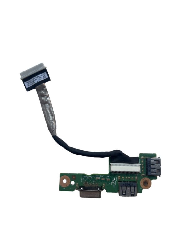 Dell Inspiron N5010 USB jungčių plokštė su kabeliu – baltame fone Dell Inspiron N5010 USB jungčių plokštė su kabeliu baltame fone