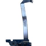Dell XPS 15z L511z USB jungčių plokštė su šleifu baltame fone