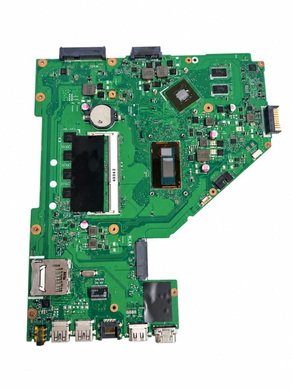 ASUS X552E pagrindinė plokštė – naudota, veikianti – baltame fone ASUS X552E pagrindinė plokštė – naudota, veikianti baltame fone