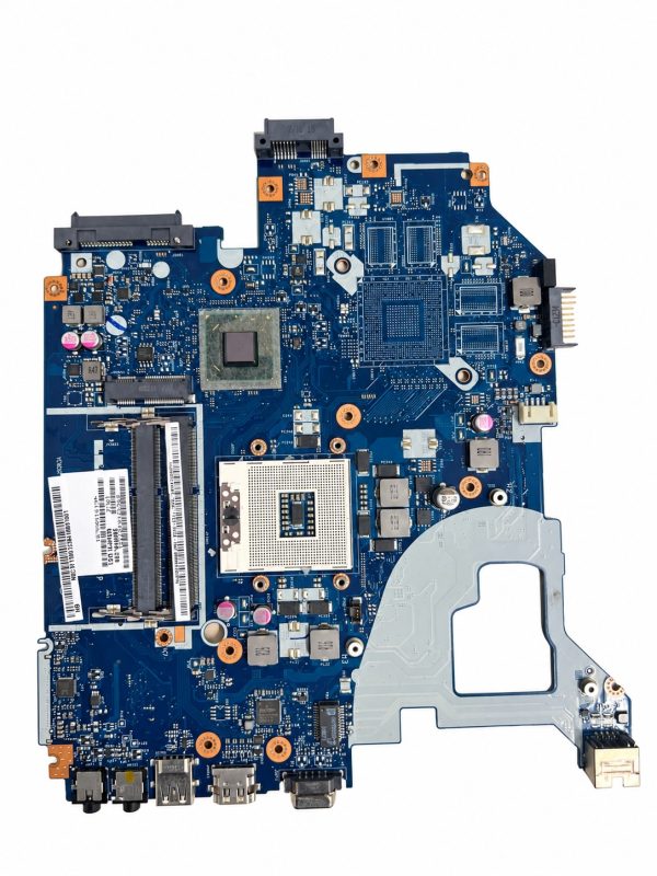 Acer Aspire E1-571G pagrindinė plokštė – naudota, veikianti – baltame fone Acer Aspire E1-571G pagrindinė plokštė – naudota, veikianti baltame fone