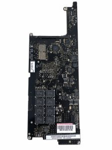 Apple MacBook Air A1304 pagrindinė plokštė – naudota, veikianti baltame fone