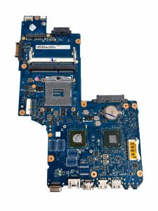 Toshiba Satellite C55-A pagrindinė plokštė – naudota, veikianti, be procesoriaus baltame fone