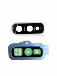 Samsung Galaxy S10e G970 galinės kameros stikliukas Prism Blue (mėlynas) baltame fone
