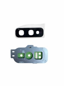 Samsung Galaxy S10e G970 galinės kameros stikliukas Prism Blue (mėlynas) – baltame fone Samsung Galaxy S10e G970 galinės kameros stikliukas Prism Blue (mėlynas) baltame fone