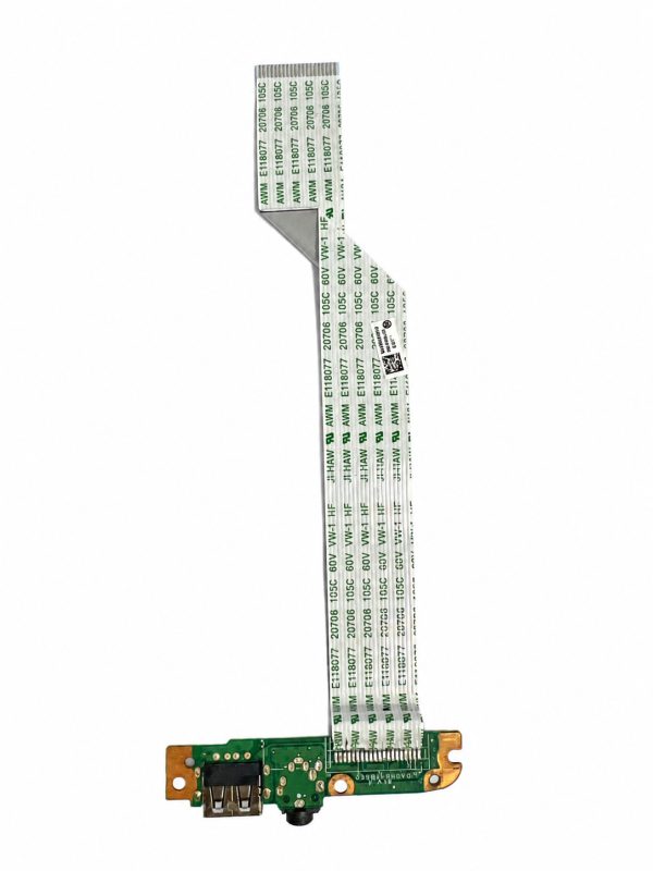 HP Pavilion 15-n278sa USB ir LAN RJ45 jungčių plokštė su šleifu – baltame fone HP Pavilion 15-n278sa USB ir LAN RJ45 jungčių plokštė su šleifu baltame fone